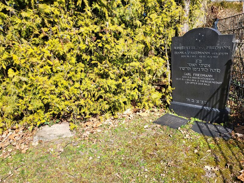 Datei:Cogl-205 v.Gaby (1).jpg